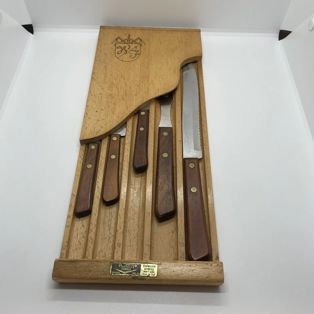Vintage Forgecraft Olde Forge Knife Set Of 5 Knives‎ & 1 Meat Fork Wall Hanging